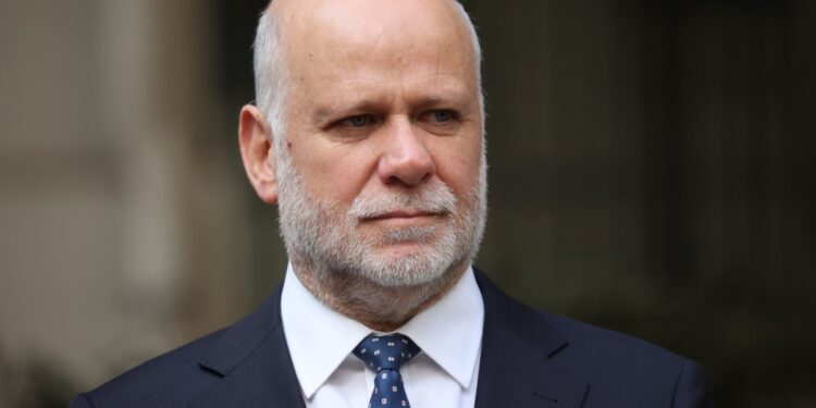 Elizalde desmiente que el senador Araya haya hecho un «telefonazo» para detener la acusación.