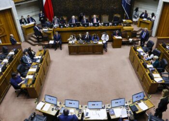 Con la aprobación de 13 partidas, prosiguió la segunda jornada de análisis del proyecto de ley de Presupuestos.