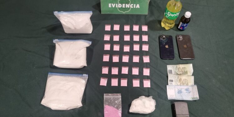 Detienen a dos hombres por intento de homicidio de carabinero y tráfico de drogas en Curicó.