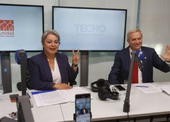 Jara y Kast discutieron las principales problemáticas sociales del país en el debate presidencial.