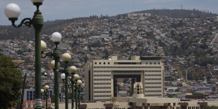 La Cámara de Diputados se inclinará hacia la derecha, mientras que el Senado contará con fuerzas equilibradas.