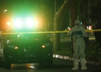 Carabinero que volvía a su hogar disparó contra dos delincuentes de 15 y 16 años que intentaron realizar una encerrona a una mujer en Colina.