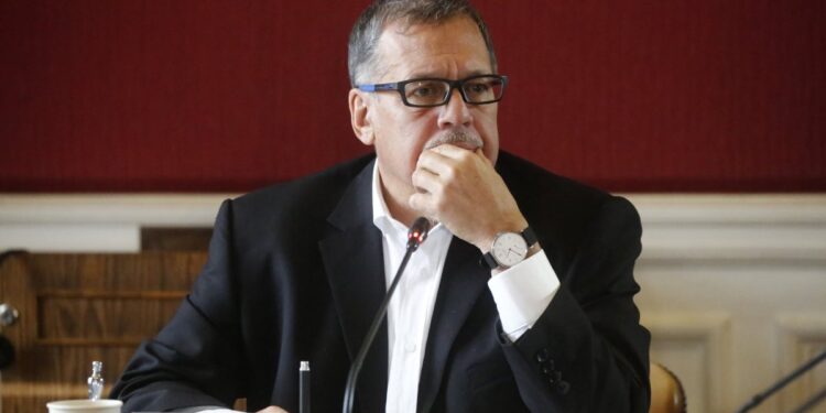 Senador Lagos Weber antes de la Elección Presidencial: «Chile no se desmorona»