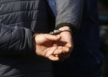 Formalizan al acusado de triple homicidio en La Reina: el motivo del crimen estaría relacionado con una herencia.