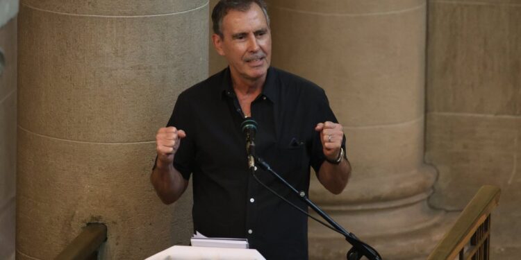 Cristián Campos se refiere a la ruptura con sus hijos tras la denuncia.