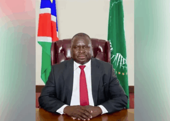 El político Adolf Hitler encabeza las elecciones en Namibia.