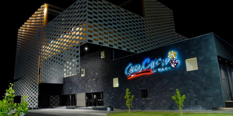 Talquino se lleva más de $25 millones en el Casino Talca.