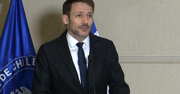 Cámara da luz verde a acusación constitucional contra el exministro Diego Pardow.