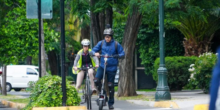 MTT arranca piloto del SC-25, el dispositivo que capta scooters que exceden la velocidad máxima.