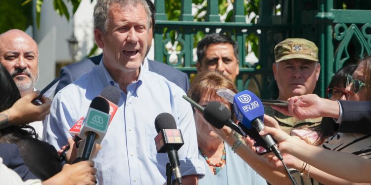 Gobierno confirma que el transporte público será gratis.