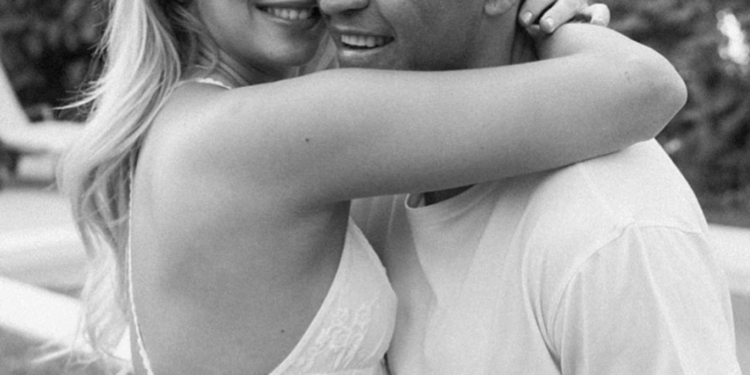 Alexis Sánchez y Alexandra Litvinova anuncian su embarazo con fotos compartidas