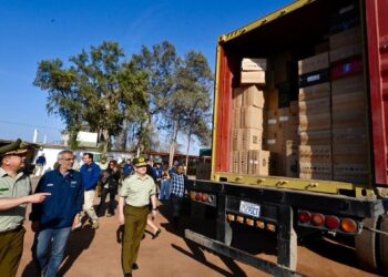 Carabineros confiscó 480 mil cajetillas de cigarrillos de contrabando en el paso Chacalluta.