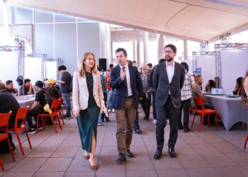 INACAP y CPC encabezan feria de empleo con más de 25 mil vacantes disponibles en todo Chile.