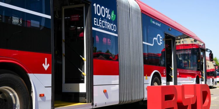 El 55% de los buses de la Red ya son eléctricos.