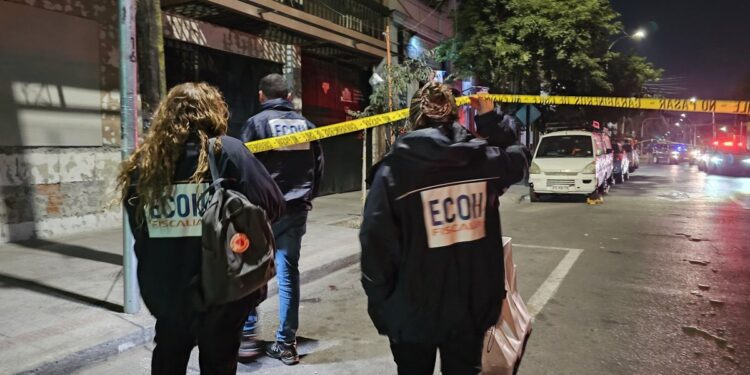 Un universitario es asesinado de un disparo al regresar a su hogar en Santiago.