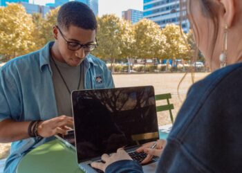 Generación Z mueve la aguja en la movilidad laboral.