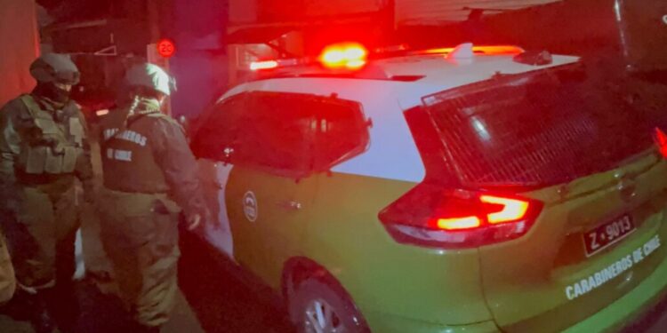 Detienen a un sujeto en Mulchén por incendiar una vivienda que terminó destruida.