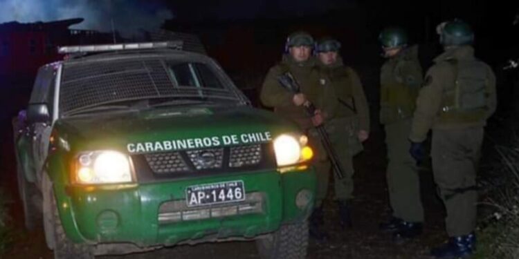 Carabineros que vigilaban un colegio en Malleco fueron agredidos a tiros.