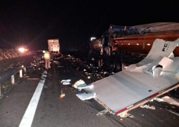 Accidente de alta energía entre camiones deja dos muertos y tres heridos en la Ruta 5.