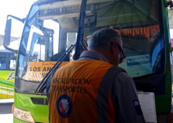 Realizan una fiscalización a los buses rurales en Los Ángeles: confirman el correcto funcionamiento del transporte y descubren una irregularidad contractual.
