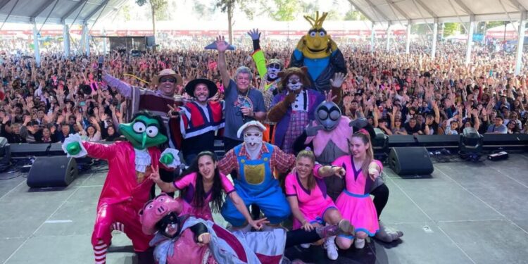 Cachureos se encargará de dar vida a la Navidad en Los Ángeles.