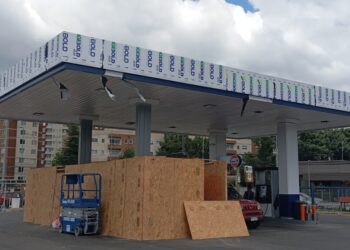 Nueva estación de servicio se establece en el sector sur de Los Ángeles.