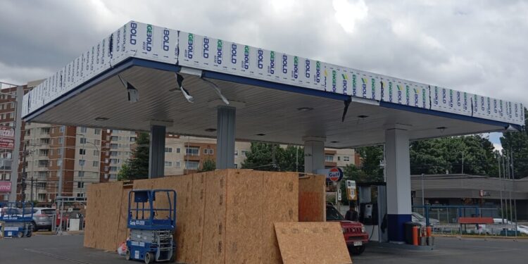 Nueva estación de servicio se establece en el sector sur de Los Ángeles.