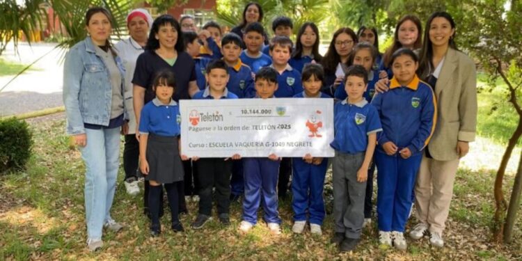 Escuela rural de Negrete impresiona al país con una considerable donación para la Teletón 2025.