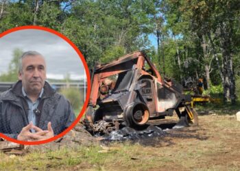 El alcalde de Santa Bárbara asegura que la maquinaria arrasada por el fuego fue resultado de un ataque incendiario.