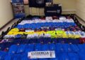 Descubren un millonario contrabando de camisetas de fútbol falsificadas en un bus procedente de Arica.