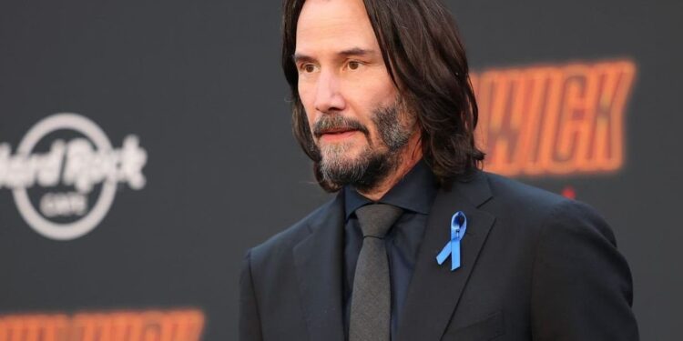 Keanu Reeves elogia el trabajo de la PDI y expresa su gratitud tras la recuperación de sus relojes robados por un ciudadano chileno.