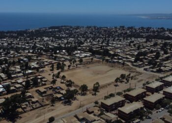 Corte aplaza una vez más la decisión sobre el desalojo de la megatoma en San Antonio.