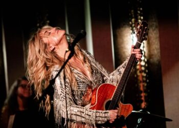 Morgan Myles y Mark Mackay encabezan el estreno de Country Road Sessions en Chile.