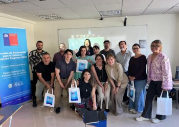 Emprendedores de Santiago lanzan la Escuela de Formación para Micro y Pequeñas Empresas.