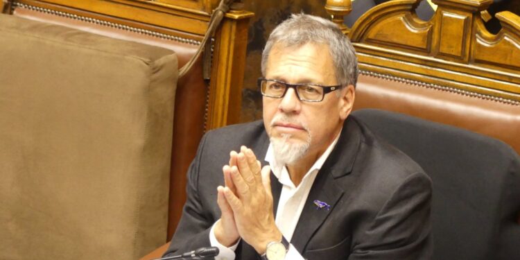 El senador Lagos Weber destacó el desempeño de Jeannette Jara en el debate: «Su candidatura es más esperanzadora que las demás».