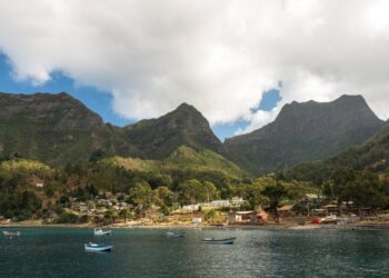 El Archipiélago Juan Fernández se alista para un verano dinámico: amplían la oferta turística y realizan mejoras en el territorio insular.