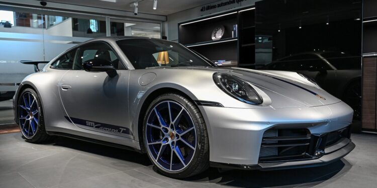 Porsche lanza en Chile los renovados 911 Carrera S y 911 Carrera T.