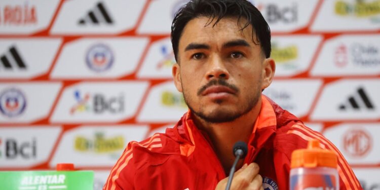 Suazo establece objetivos con la Roja: «¿Por qué no aspirar a competir y ganar otra Copa América?»