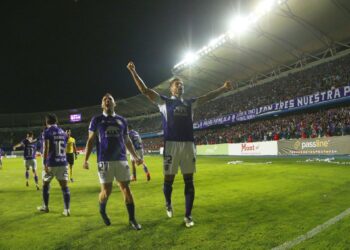 D. Concepción se mostró sólido en casa y derrotó a D. Copiapó en el partido de ida de las semifinales de la liguilla.