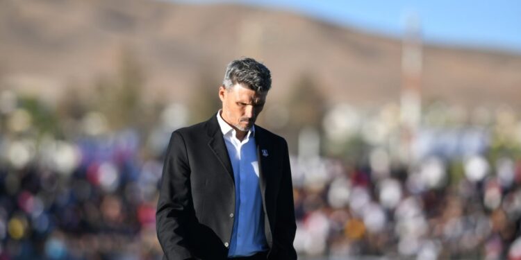 Fernando Ortiz reconoce su autocrítica tras la derrota de Colo-Colo frente a Cobresal: «Nunca nos involucramos en el partido».