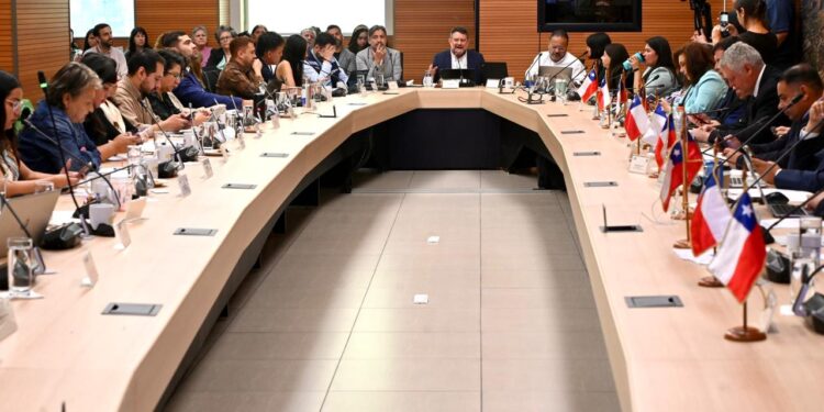 CORE RM da luz verde a la nueva versión del programa “Quédate” para la prevención del suicidio.