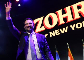 Zohran Mamdani, el candidato musulmán a quien Trump llama «lunático comunista», ganó la Alcaldía de Nueva York.