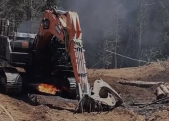 Nuevo ataque incendiario de la WAM en la región de La Araucanía, esta vez en la comuna de Carahue.