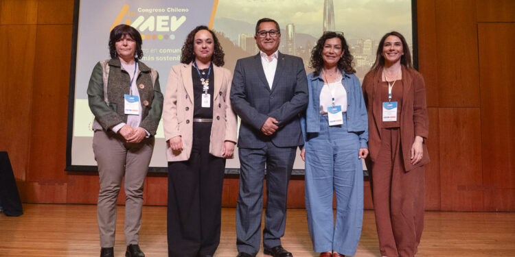 Profesionales ratifican su compromiso con la salud en el 4º Congreso Nacional de SOCHIMEV.