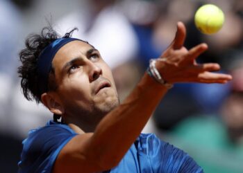 Tenis: Alejandro Tabilo triunfa en Atenas y se medirá contra Djokovic.