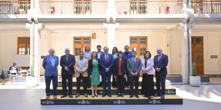 Informe de la Fiscalía Nacional Económica apoya la posición de las Universidades estatales: Solicitan competir en igualdad de condiciones.