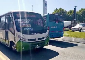 Problemas en la zona sur de Villa Alemana: vecinos reportan largas esperas debido a la baja frecuencia de los microbuses 102 y 103.