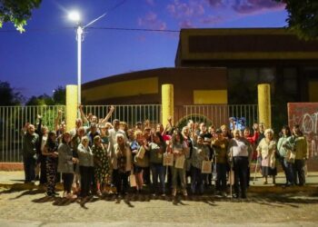 20 nuevas luces peatonales para la calle San Alfonso, cerca del Cesfam y Sapu “Raúl Cuevas”
