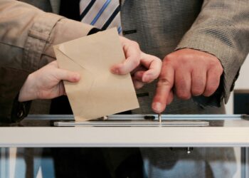 Votación segura para los abuelos: consejos fundamentales