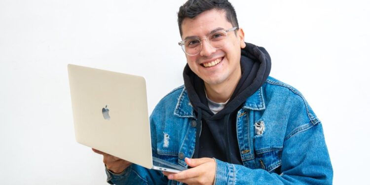 Generation Chile lanza bootcamp gratis para formar expertos en Desarrollo de Ventas.